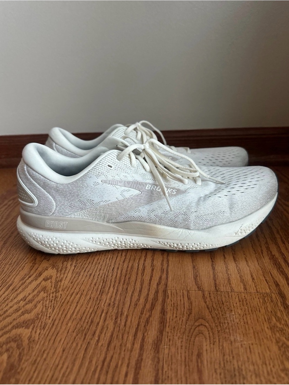 Brooks Ghost 16 Running Shoes Mens 13 Cream